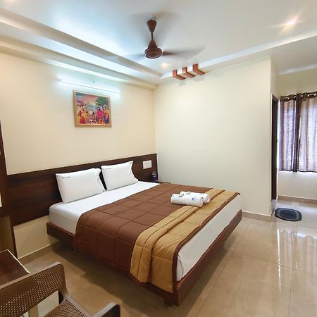 Hotel Dkr Grand Tirupati Exterior foto