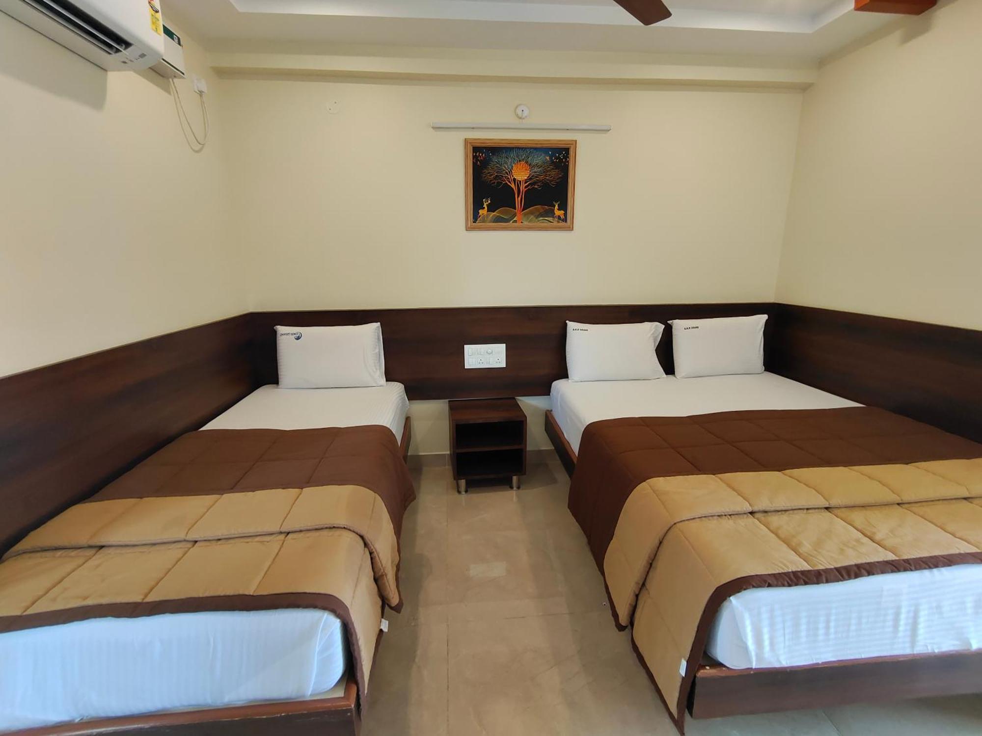 Hotel Dkr Grand Tirupati Zimmer foto